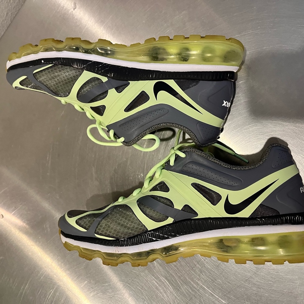 Nike Men's  AirMax FitSole size 12 Yellow/ Green and Gray Athletic Shoes - Picture 5 of 10